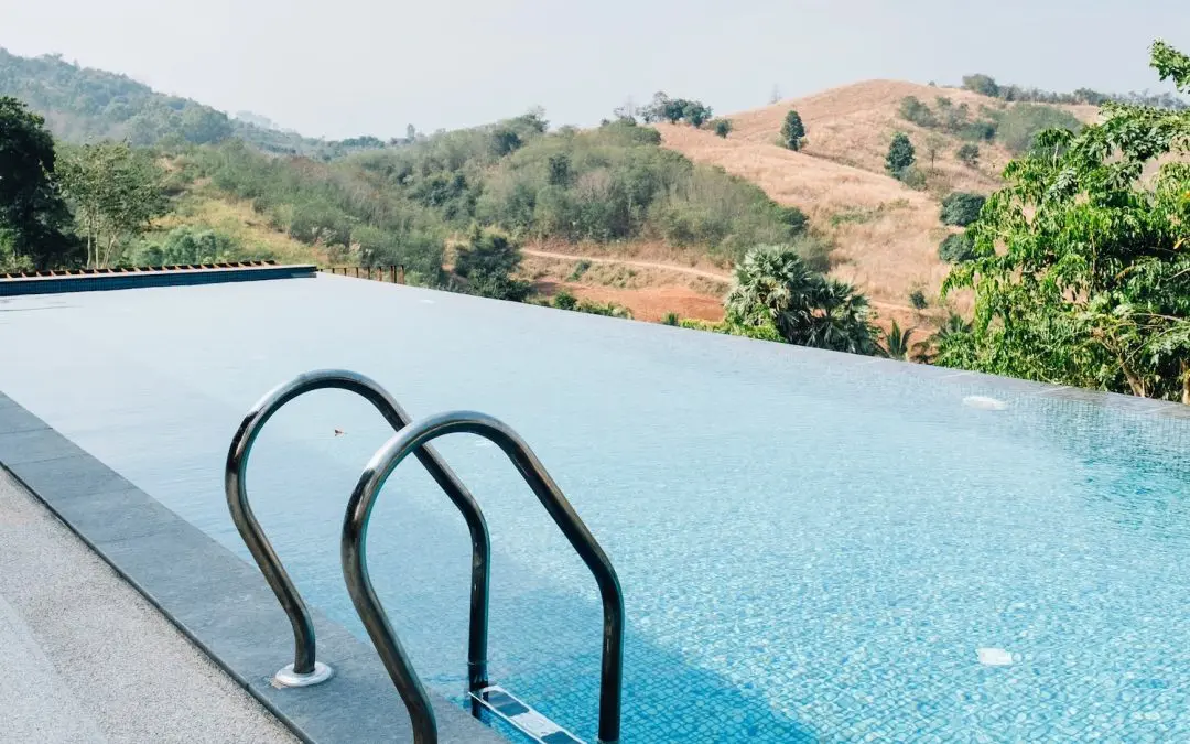Come scegliere la piscina su misura per la tua casa